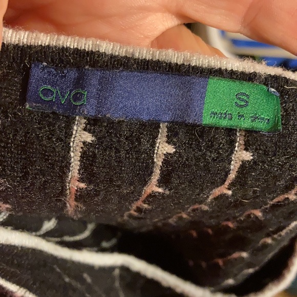 Adorable black with cream stripes dress - Picture 5 of 7